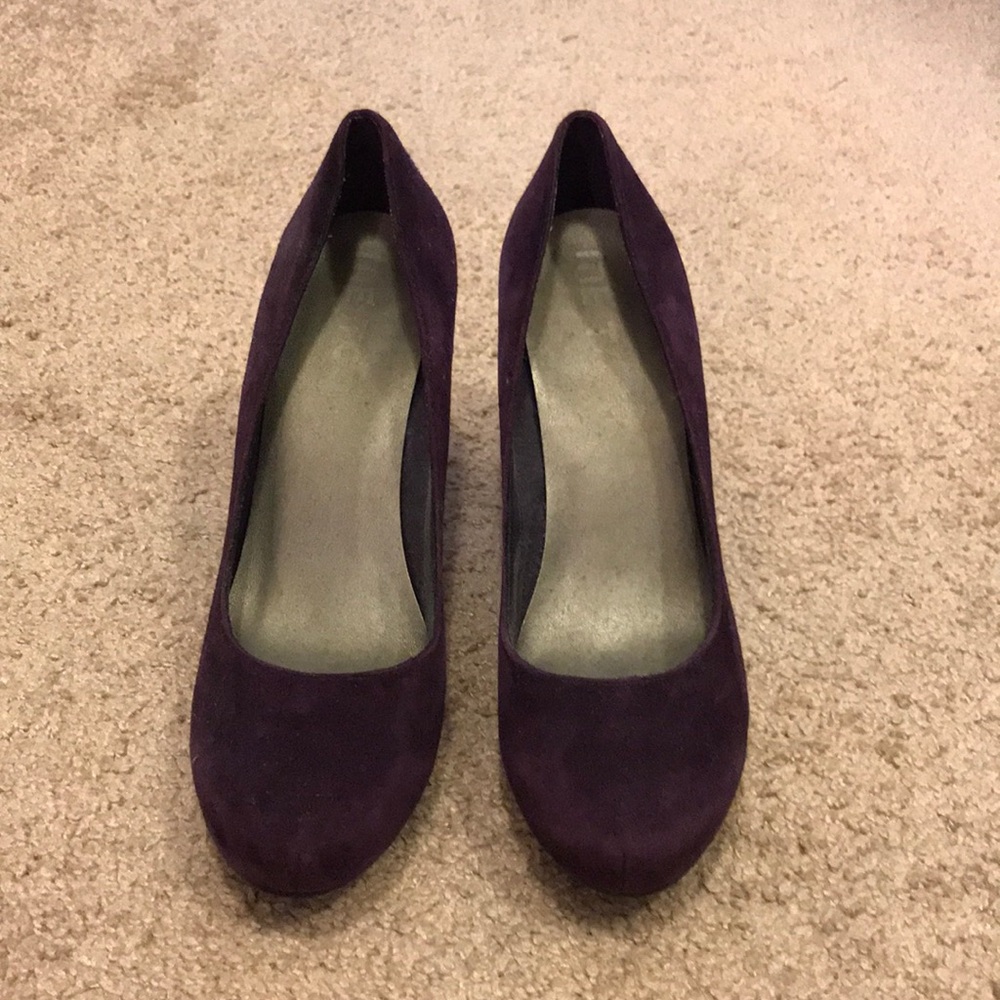 Me Too Puple Suede Pumps
